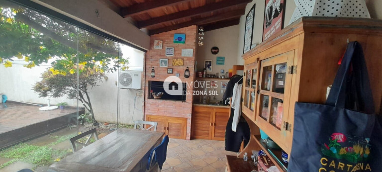 Casa com 3 Quartos à Venda, 179 m²