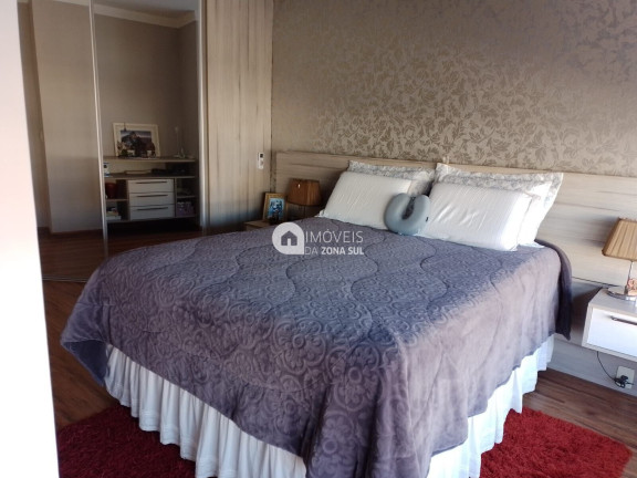 Imagem Casa com 3 Quartos à Venda, 180 m²
