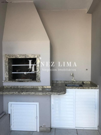 Imagem Imóvel com 2 Quartos para Temporada, 60 m² em Centro - Bombinhas Imagem Imóvel com 2 Quartos para Temporada, 60 m² em Centro - Bombinhas
