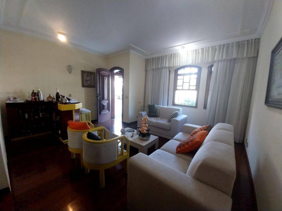 Imagem Casa com 7 Quartos à Venda, 383 m² em Jardim Normandia - Volta Redonda Imagem Casa com 7 Quartos à Venda, 383 m² em Jardim Normandia - Volta Redonda