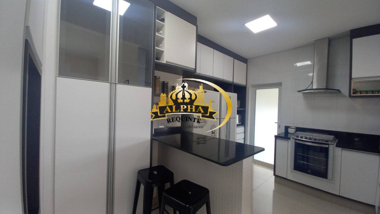 Imagem Casa de Condomínio com 3 Quartos à Venda, 210 m² em Parque Sinai - Santana De Parnaíba