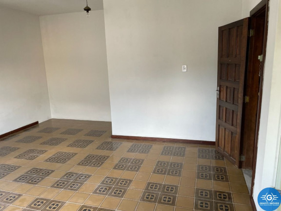 Imagem Imóvel com 3 Quartos à Venda, em Campo Grande - Rio De Janeiro Imagem Imóvel com 3 Quartos à Venda, em Campo Grande - Rio De Janeiro