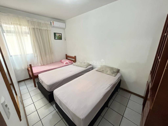 Imagem Apartamento com 2 Quartos para Temporada, 65 m² em Bombas - Bombinhas Imagem Apartamento com 2 Quartos para Temporada, 65 m² em Bombas - Bombinhas