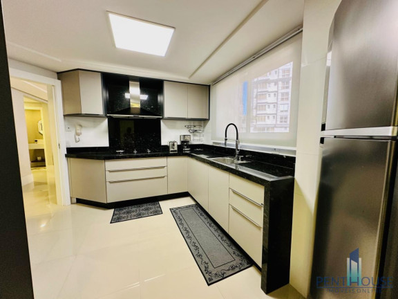 Imagem Apartamento com 3 Quartos à Venda, 179 m² em Centro - Balneário Camboriú