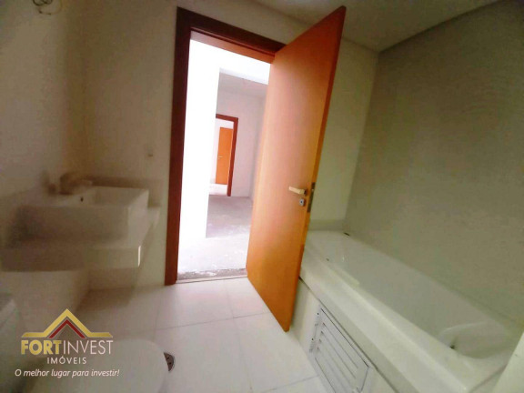 Imagem Imóvel com 3 Quartos à Venda, 150 m² em Canto Do Forte - Praia Grande Imagem Imóvel com 3 Quartos à Venda, 150 m² em Canto Do Forte - Praia Grande