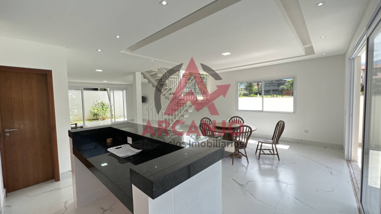 Imagem Casa com 4 Quartos à Venda, 360 m² em Horto Florestal - Ubatuba