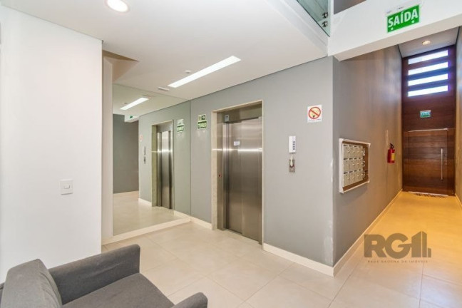 Imagem Apartamento com 1 Quarto para Alugar, 40 m² em Centro Histórico - Porto Alegre Imagem Apartamento com 1 Quarto para Alugar, 40 m² em Centro Histórico - Porto Alegre