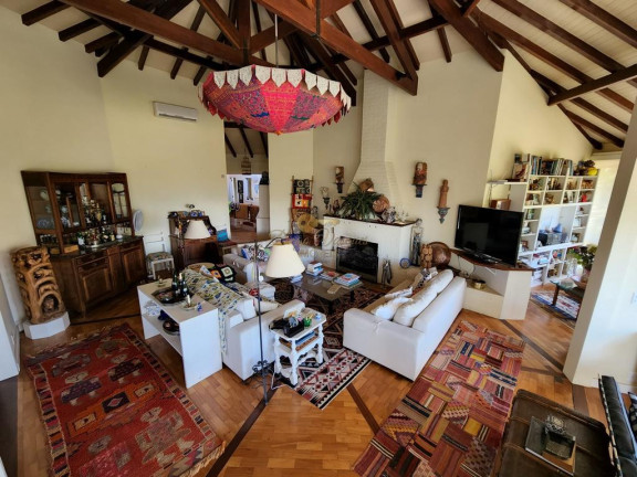 Imagem Casa com 5 Quartos à Venda, 376 m² em Albuquerque - Teresópolis Imagem Casa com 5 Quartos à Venda, 376 m² em Albuquerque - Teresópolis