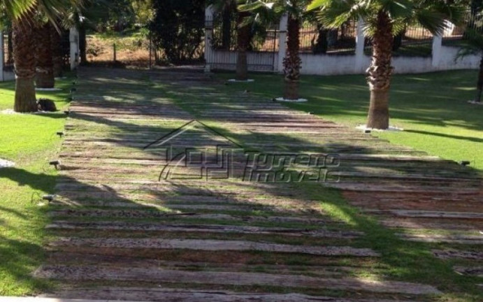 Imagem Imóvel com 5 Quartos à Venda, 1.750 m² em Piracangaguá - Taubaté Imagem Imóvel com 5 Quartos à Venda, 1.750 m² em Piracangaguá - Taubaté