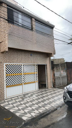 Sobrado com 2 Quartos à Venda,  em 12 - Praia Grande 