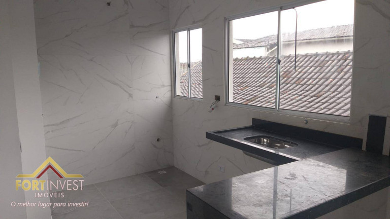 Imagem Imóvel com 2 Quartos à Venda, 42 m² em Maracanã - Praia Grande Imagem Imóvel com 2 Quartos à Venda, 42 m² em Maracanã - Praia Grande