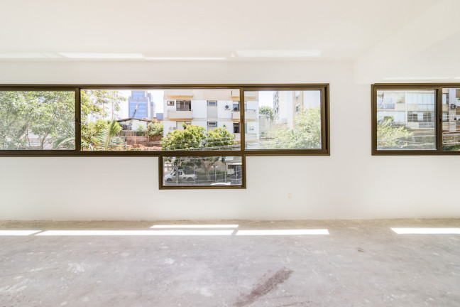 Imagem Imóvel com 3 Quartos à Venda, 169 m² em Petrópolis - Porto Alegre Imagem Imóvel com 3 Quartos à Venda, 169 m² em Petrópolis - Porto Alegre
