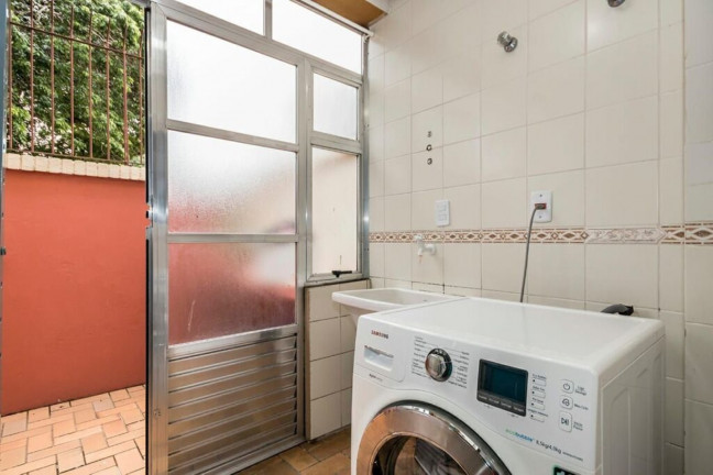 Imagem Imóvel com 3 Quartos à Venda, em Cavalhada - Porto Alegre Imagem Imóvel com 3 Quartos à Venda, em Cavalhada - Porto Alegre