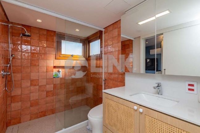 Imagem Apartamento com 3 Quartos à Venda, 120 m² em Menino Deus - Porto Alegre