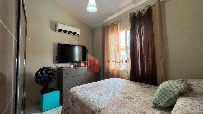 Imagem Casa com 2 Quartos à Venda, 96 m² em Dom Bosco - Itajaí Imagem Casa com 2 Quartos à Venda, 96 m² em Dom Bosco - Itajaí