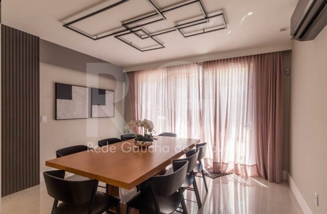 Imagem Casa com 3 Quartos à Venda, 240 m² em Jardim Itu - Porto Alegre Imagem Casa com 3 Quartos à Venda, 240 m² em Jardim Itu - Porto Alegre