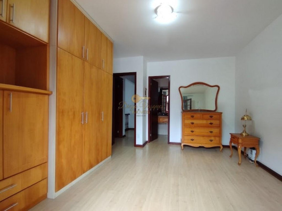 Imagem Casa com 4 Quartos à Venda, 215 m² em Pimenteiras - Teresópolis Imagem Casa com 4 Quartos à Venda, 215 m² em Pimenteiras - Teresópolis