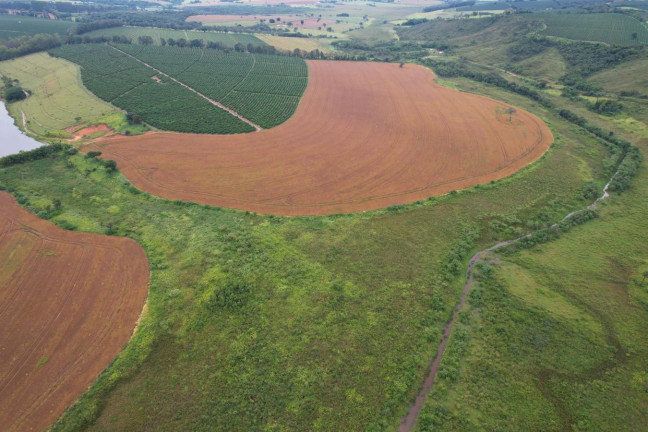 Imagem Fazenda à Venda, 48 m² em Zona Rural - Piumhi Imagem Fazenda à Venda, 48 m² em Zona Rural - Piumhi