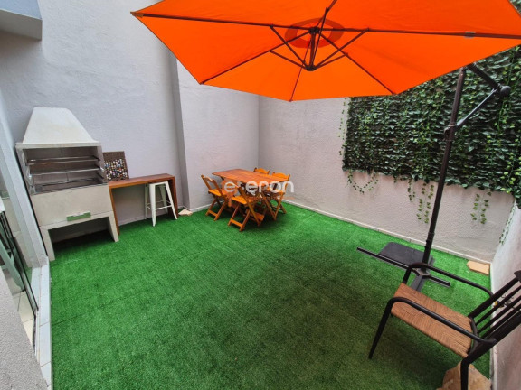 Imagem Casa com 3 Quartos à Venda, 219 m²