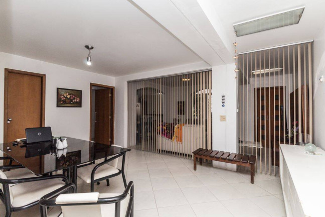 Imagem Casa com 4 Quartos à Venda, 180 m² em Campo Belo - São Paulo