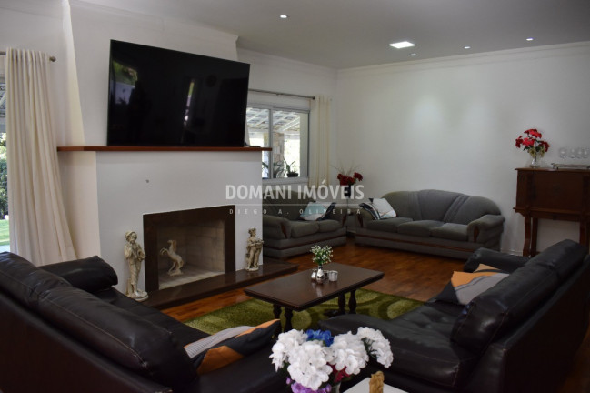 Imagem Casa com 4 Quartos à Venda, 269 m² em Região De Capivari - Campos Do Jordão Imagem Casa com 4 Quartos à Venda, 269 m² em Região De Capivari - Campos Do Jordão