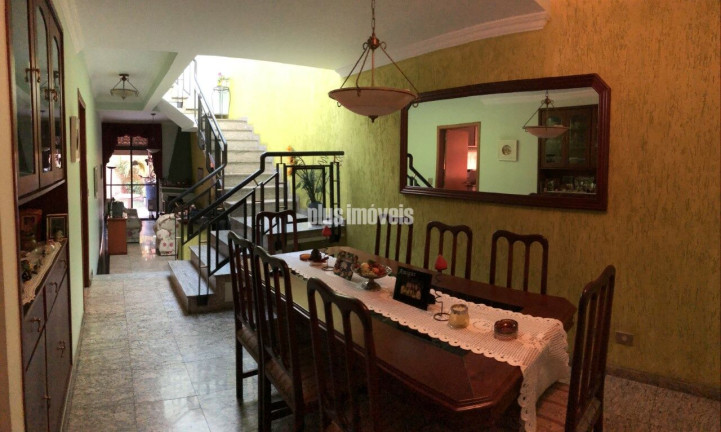 Casa com 4 Quartos à Venda, 235 m² em Vila Mariana - São Paulo