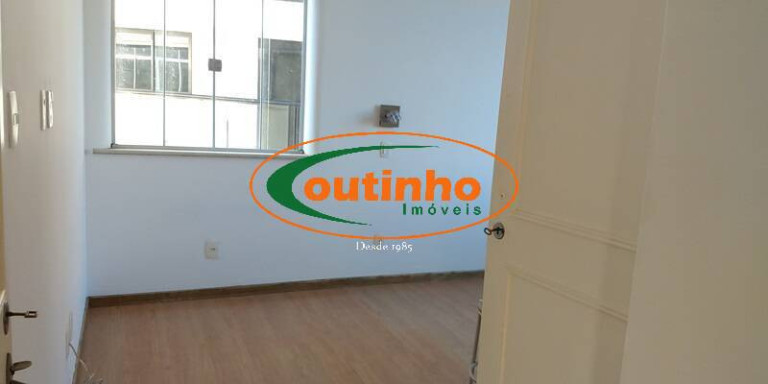 Imagem Apartamento com 5 Quartos à Venda, 294 m² em Tijuca - Rio De Janeiro Imagem Apartamento com 5 Quartos à Venda, 294 m² em Tijuca - Rio De Janeiro