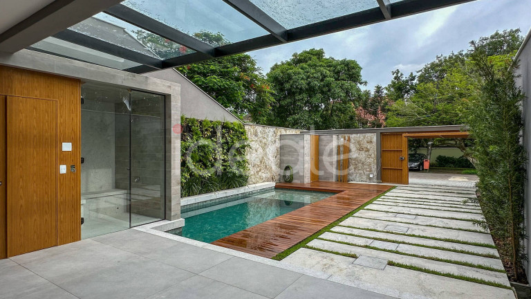 Imagem Casa de Condomínio com 5 Quartos à Venda,  em Barra Da Tijuca - Rio De Janeiro
