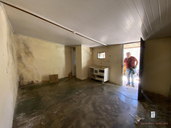 Imagem Casa com 2 Quartos à Venda, 128 m²