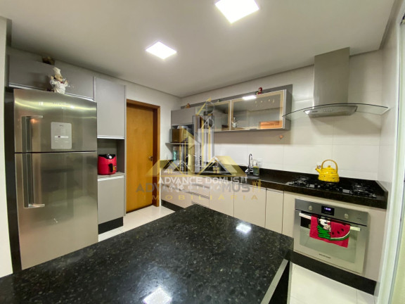 Imagem Sobrado com 4 Quartos à Venda, 167 m² em Wanel Ville - Sorocaba Imagem Sobrado com 4 Quartos à Venda, 167 m² em Wanel Ville - Sorocaba