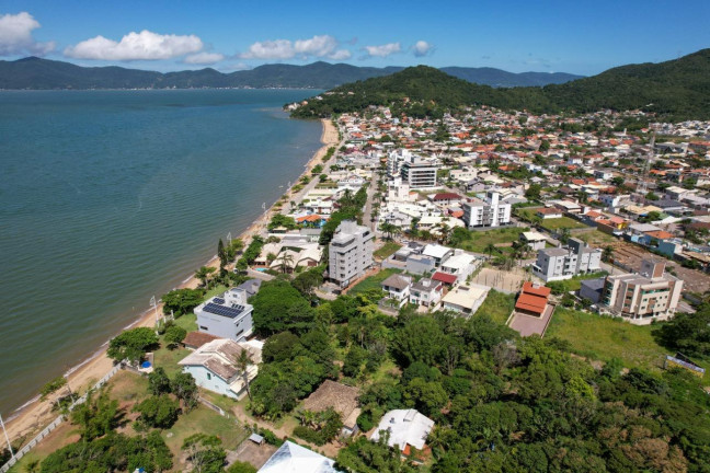 Imagem Casa com 2 Quartos à Venda, 130 m² em Praia De Fora - Palhoça