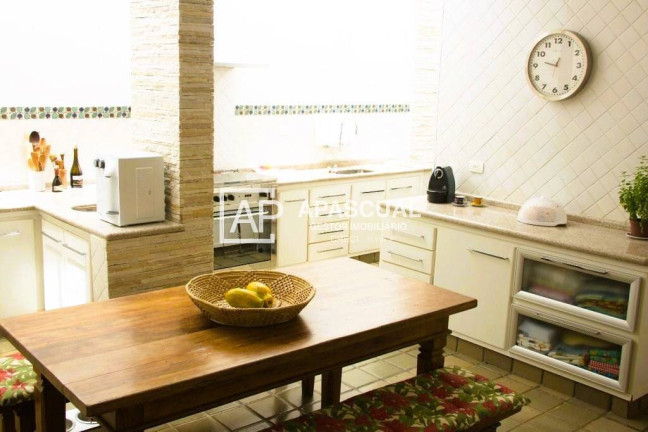 Imagem Casa com 4 Quartos à Venda, 410 m² em Guaecá - São Sebastião Imagem Casa com 4 Quartos à Venda, 410 m² em Guaecá - São Sebastião