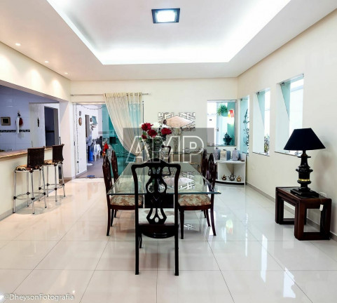 Imagem Casa com 3 Quartos à Venda, 250 m² em Tarumã - Manaus Imagem Casa com 3 Quartos à Venda, 250 m² em Tarumã - Manaus