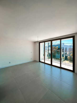 Imagem Casa com 4 Quartos à Venda, 252 m² em Papagaio - Feira De Santana Imagem Casa com 4 Quartos à Venda, 252 m² em Papagaio - Feira De Santana