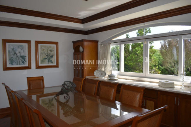 Imagem Casa com 4 Quartos à Venda, 656 m² em Região Do Alto Do Capivari - Campos Do Jordão