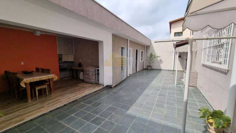Imagem Sobrado com 3 Quartos à Venda, 312 m² em Nova Campinas - Campinas Imagem Sobrado com 3 Quartos à Venda, 312 m² em Nova Campinas - Campinas