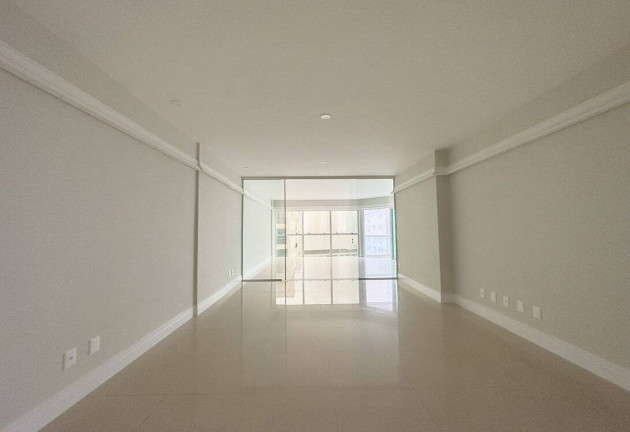 Imagem Apartamento com 3 Quartos à Venda, 142 m² em Centro - Balneário Camboriú Imagem Apartamento com 3 Quartos à Venda, 142 m² em Centro - Balneário Camboriú