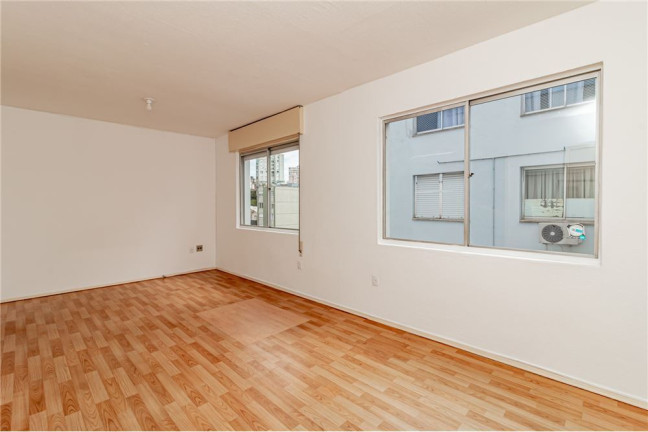 Imagem Apartamento com 1 Quarto à Venda, 32 m² em Cidade Baixa - Porto Alegre Imagem Apartamento com 1 Quarto à Venda, 32 m² em Cidade Baixa - Porto Alegre