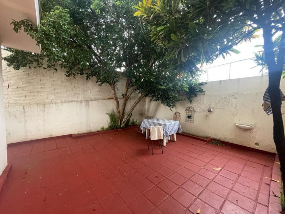 Imagem Casa com 3 Quartos à Venda, 280 m² em Judith - Londrina Imagem Casa com 3 Quartos à Venda, 280 m² em Judith - Londrina