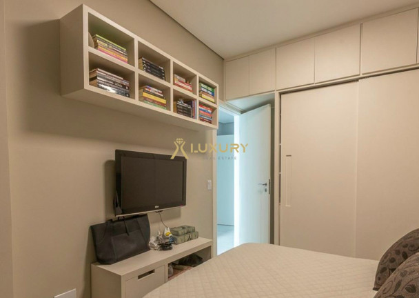Imagem Imóvel com 4 Quartos à Venda, 180 m² em Vila Da Serra - Nova Lima Imagem Imóvel com 4 Quartos à Venda, 180 m² em Vila Da Serra - Nova Lima