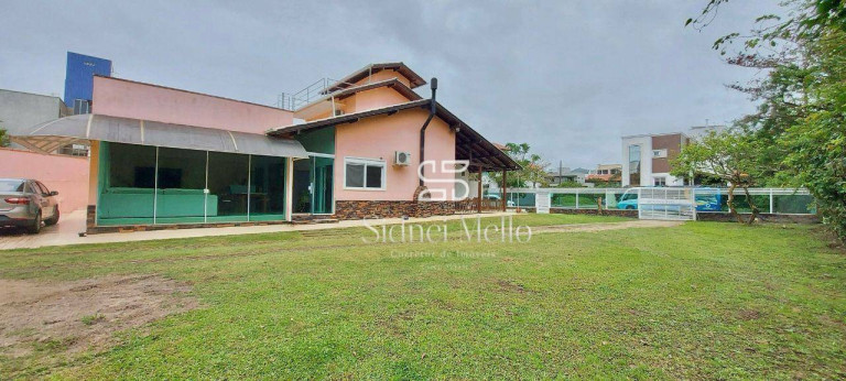 Imagem Casa com 4 Quartos à Venda, 210 m² em Praia Dos Amores - Balneário Camboriú Imagem Casa com 4 Quartos à Venda, 210 m² em Praia Dos Amores - Balneário Camboriú