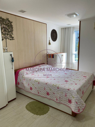 Imagem Casa com 4 Quartos à Venda, 213 m² em Praia Da Costa - Vila Velha Imagem Casa com 4 Quartos à Venda, 213 m² em Praia Da Costa - Vila Velha