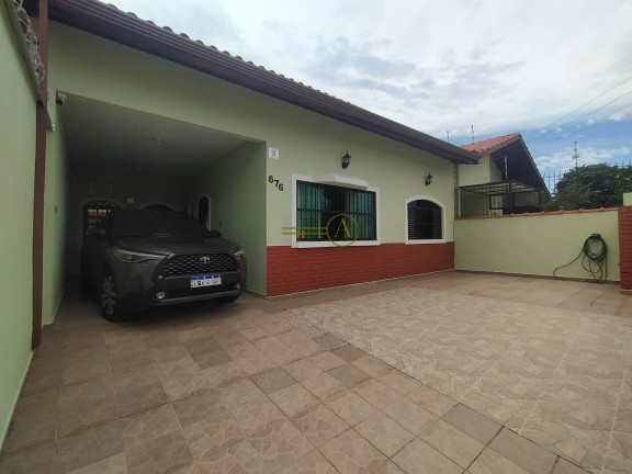 Imagem Casa com 3 Quartos à Venda, 240 m² em Balneário Stella Maris - Peruíbe Imagem Casa com 3 Quartos à Venda, 240 m² em Balneário Stella Maris - Peruíbe