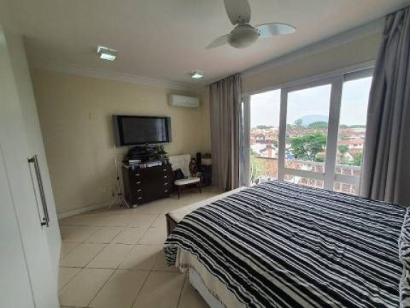 Imagem Casa com 4 Quartos à Venda, 377 m² em Freguesia De Jacarepaguá - Rio De Janeiro