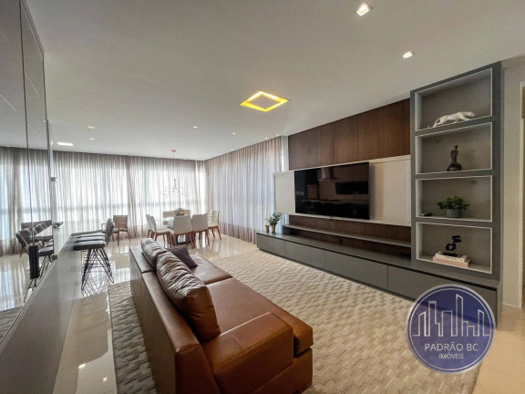 Imagem Apartamento com 3 Quartos à Venda, 137 m² em Centro - Balneário Camboriú Imagem Apartamento com 3 Quartos à Venda, 137 m² em Centro - Balneário Camboriú
