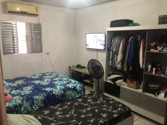 Imagem Casa com 6 Quartos à Venda, em Vila Três Irmãos - Carapicuíba Imagem Casa com 6 Quartos à Venda, em Vila Três Irmãos - Carapicuíba
