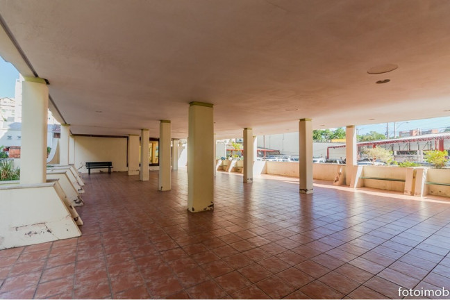Imagem Imóvel com 2 Quartos à Venda, 58 m² em Petrópolis - Porto Alegre Imagem Imóvel com 2 Quartos à Venda, 58 m² em Petrópolis - Porto Alegre