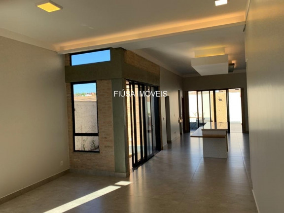 Imagem Casa com 3 Quartos à Venda, em Vila Do Golf - Ribeirão Preto Imagem Casa com 3 Quartos à Venda, em Vila Do Golf - Ribeirão Preto