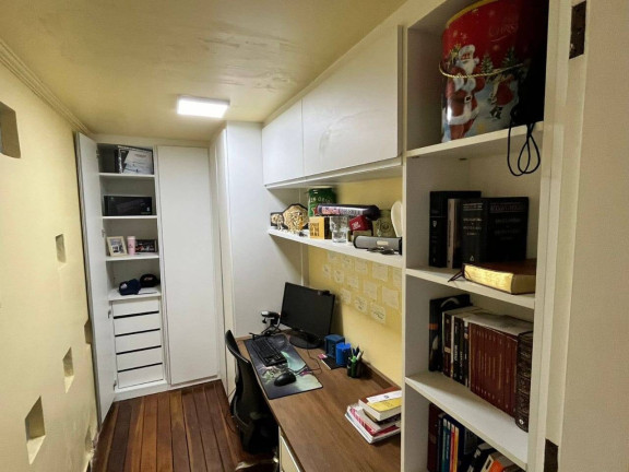 Imagem Casa com 4 Quartos à Venda, 300 m² em Jardim Europa - São Paulo Imagem Casa com 4 Quartos à Venda, 300 m² em Jardim Europa - São Paulo