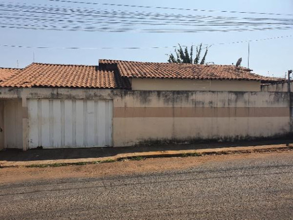 Imagem Casa com 3 Quartos à Venda, em Jardim Brasilia - Uberlandia Imagem Casa com 3 Quartos à Venda, em Jardim Brasilia - Uberlandia